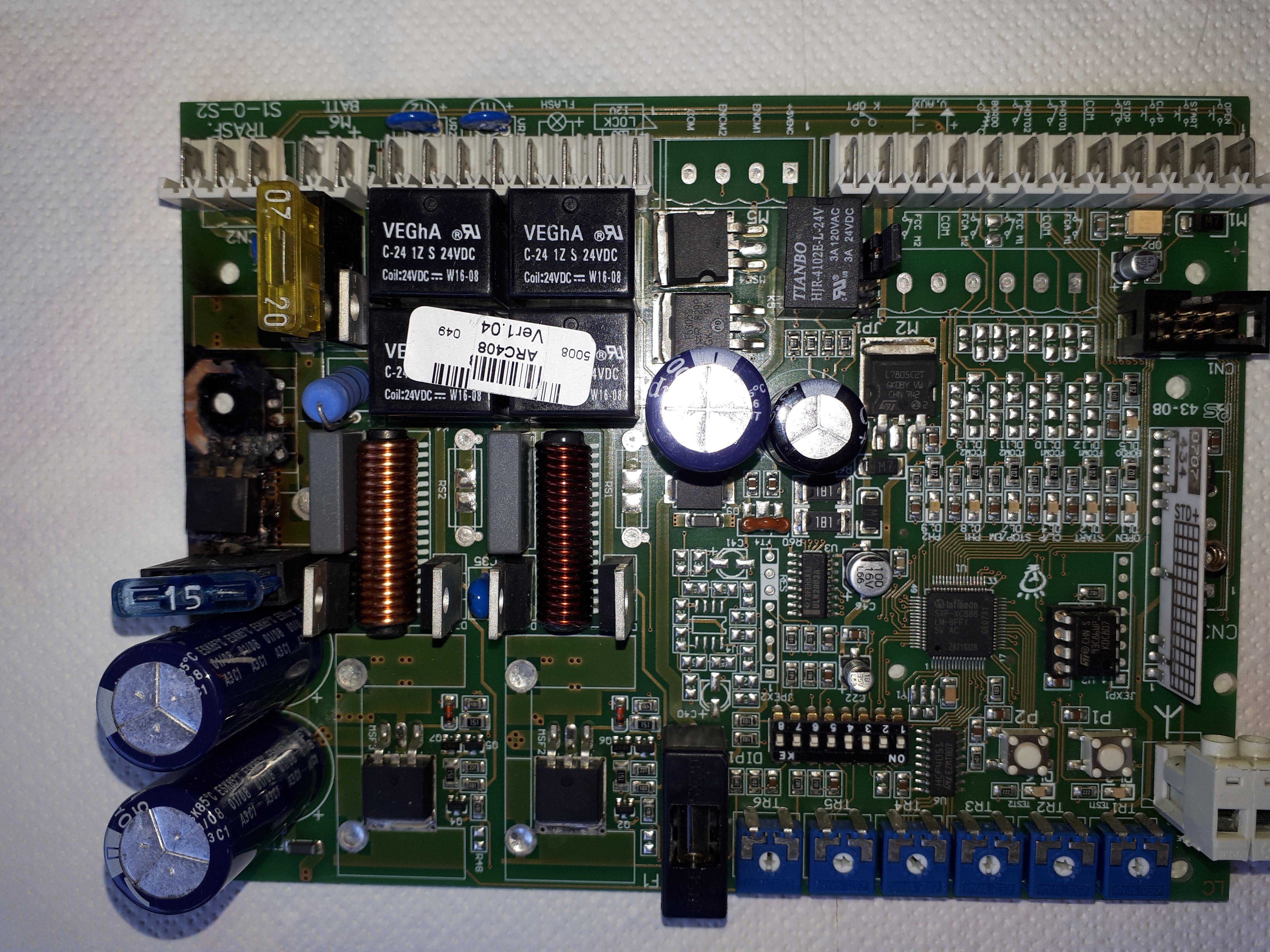 Sostituzione scheda cancello ad ante battenti - Cancelli elettrici ...