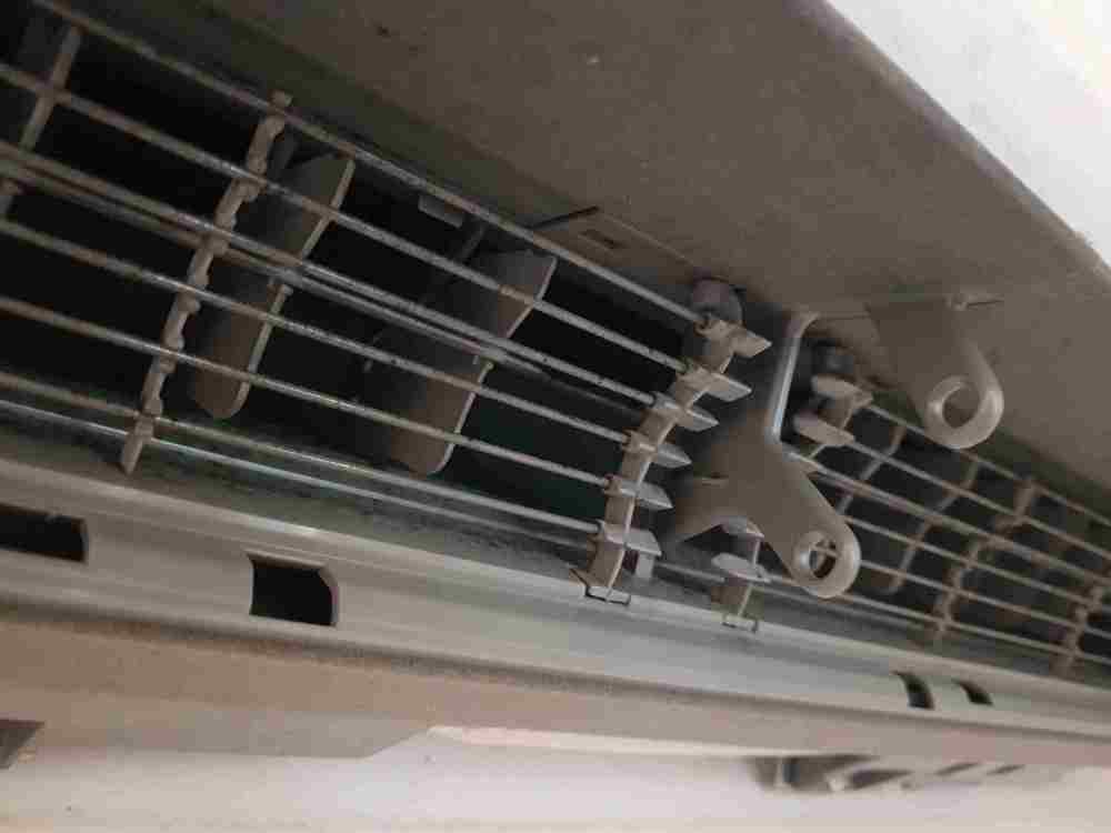 Daikin.thumb.jpg.0bb3bafe62474157e6e6560885c15639.jpg