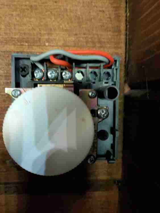790083983_Termostatoanalogico.jpg