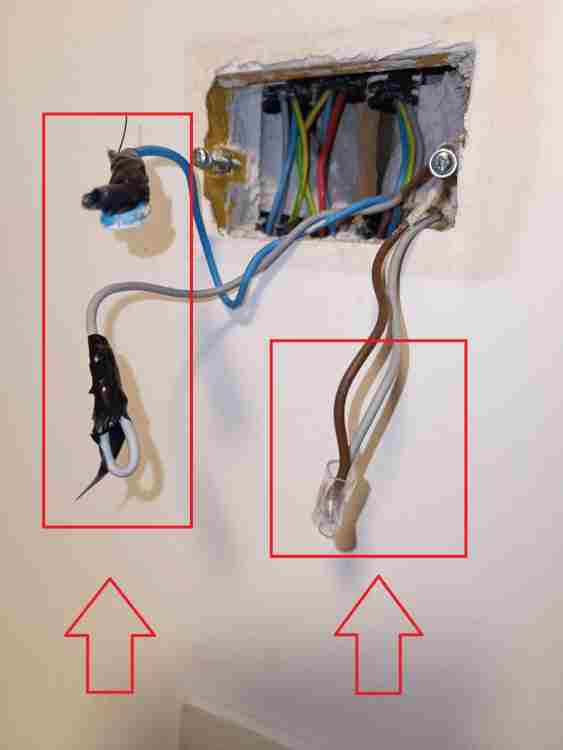 Incasso termostato piano inferiore.jpg