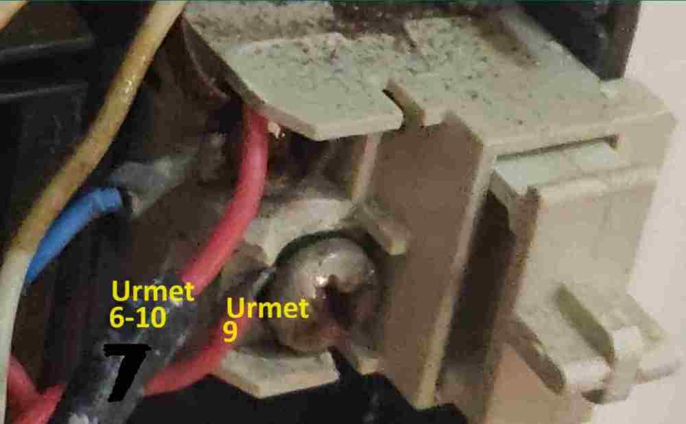 CollegamentopulsantecitofonodaElvoxaUrmet.thumb.jpg.27b16ead5784b018513f2e5ac7c97d4d.jpg