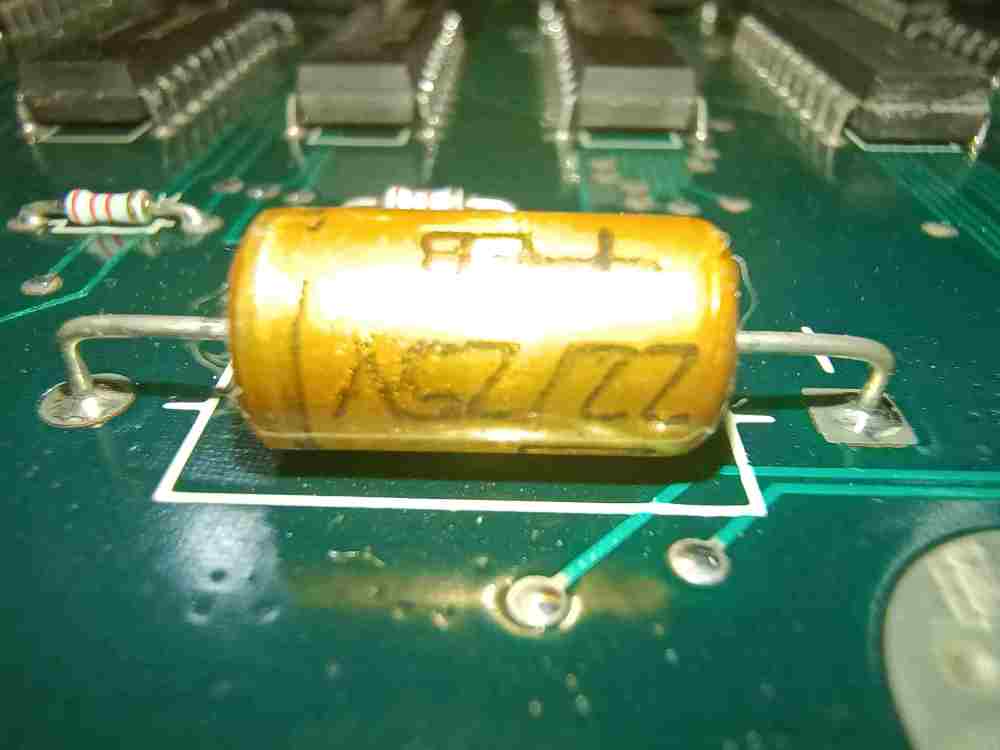 22uf25v.jpg