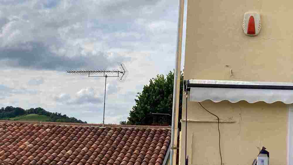 antenna vicino di casa.jpg