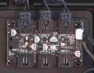 Corsair-iCUE-5000X-RGB-iCUE-Lighting-Node-CORE-and-Fan-Hub-2658037106.jpg.916ab4936e2c9e940bc23663350a0363.jpg