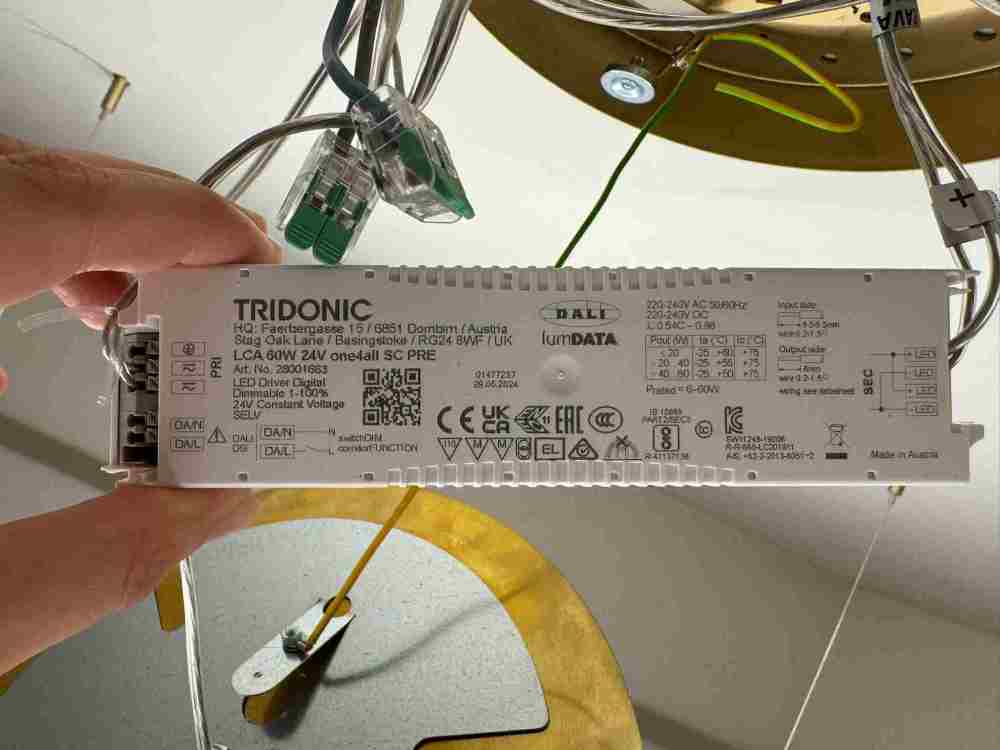 Foto alimentatore Tridonic.jpeg