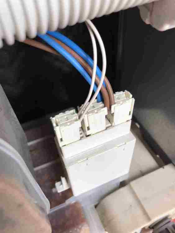 Relè installato.JPEG