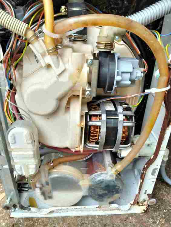 WhatsApp Image 2025-11-01 at 10.07.40 (1).jpeg