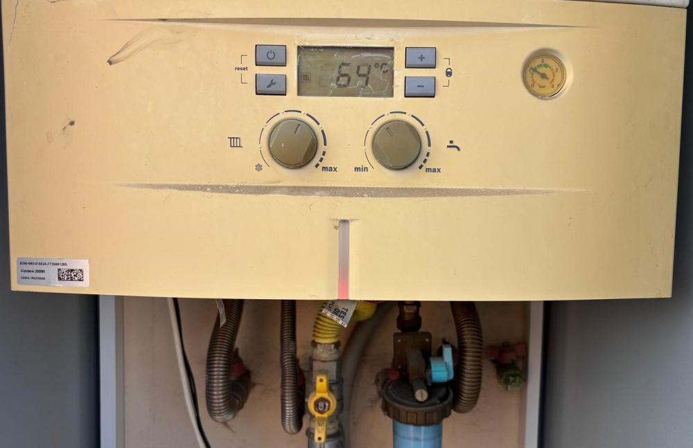 caldaia Bosch Condens 200W as 202512211348 .png